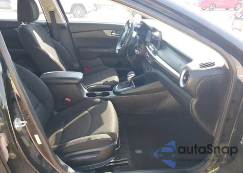 2021 Kia Forte Fe/Lxs из США, поврежденный, VIN 3KPF24AD2ME376029